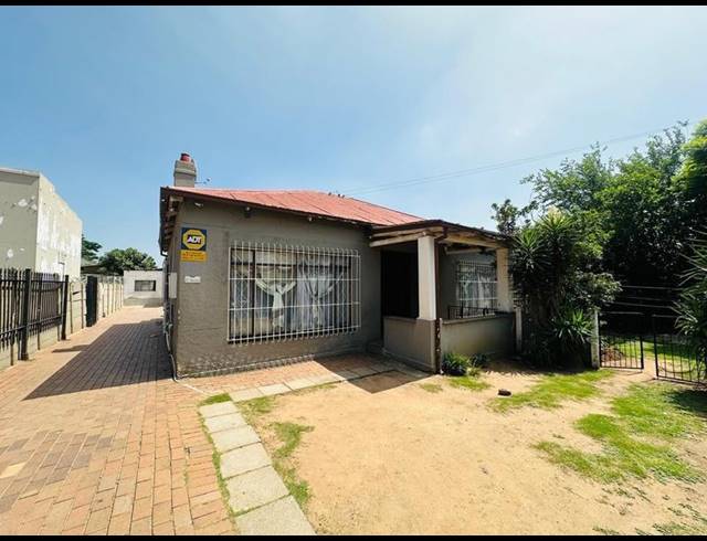 9 BEDROOM HOUSE FOR SALE IN DELVILLE